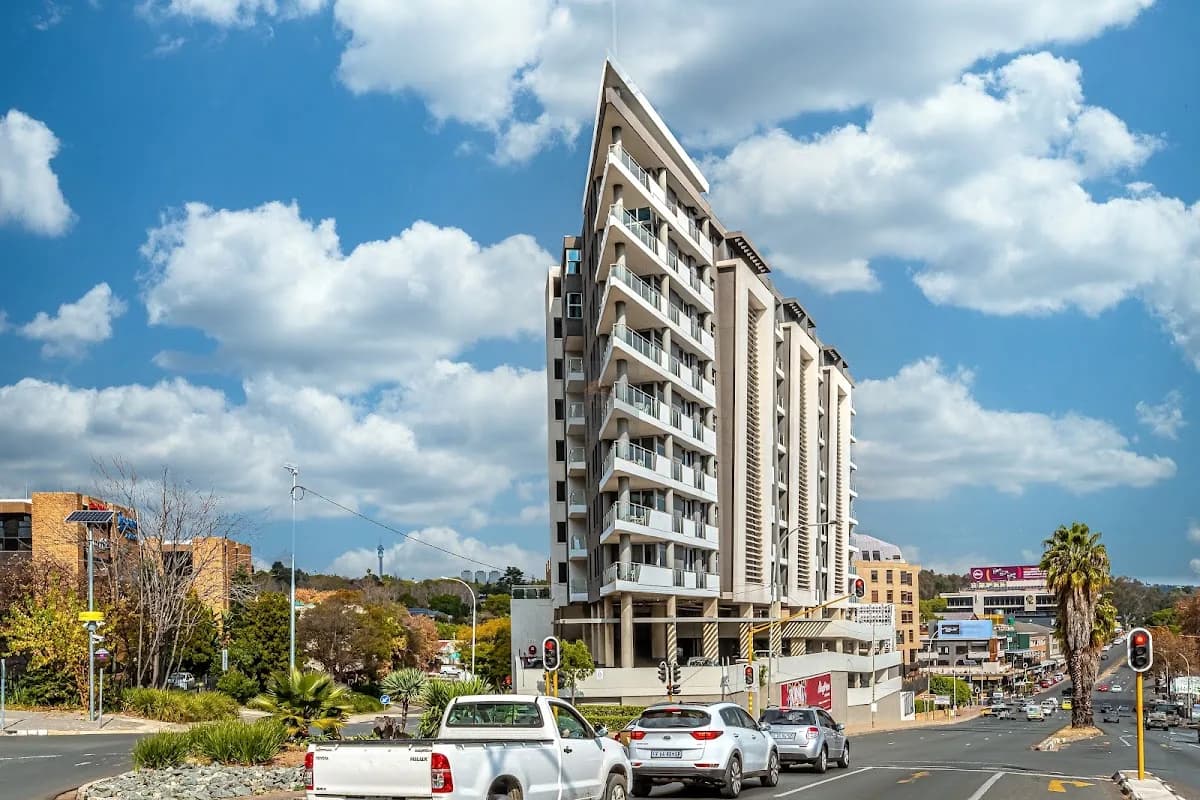 KMG Apartments in Melrose