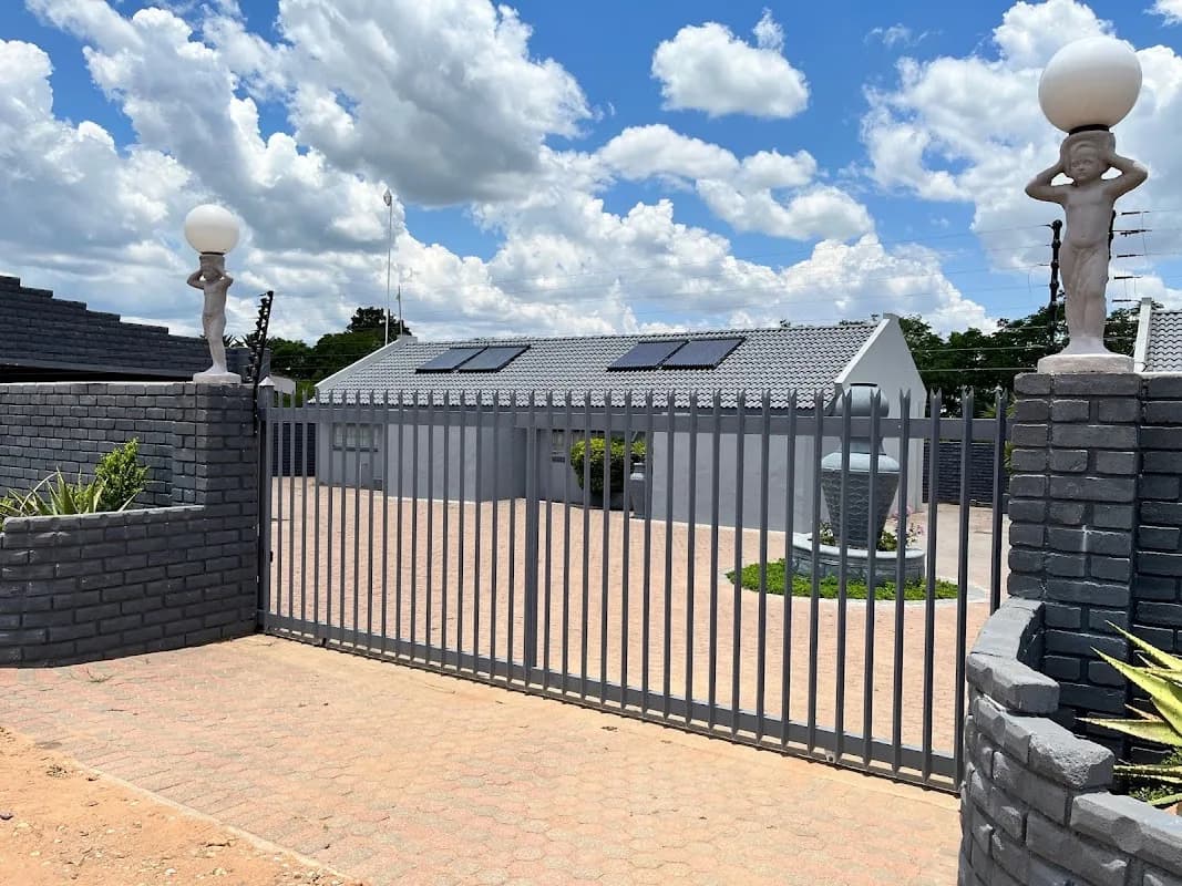 Far North self-catering Overnight Polokwane in Seshego