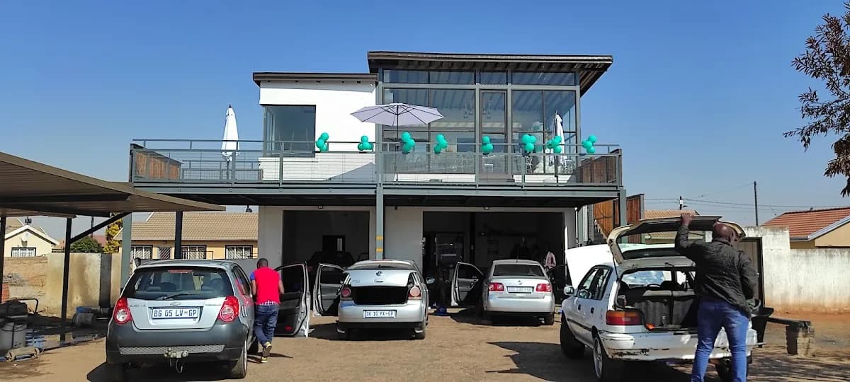 Thathe Conjoin Cars Services (Powered by SOLAR) in Soweto
