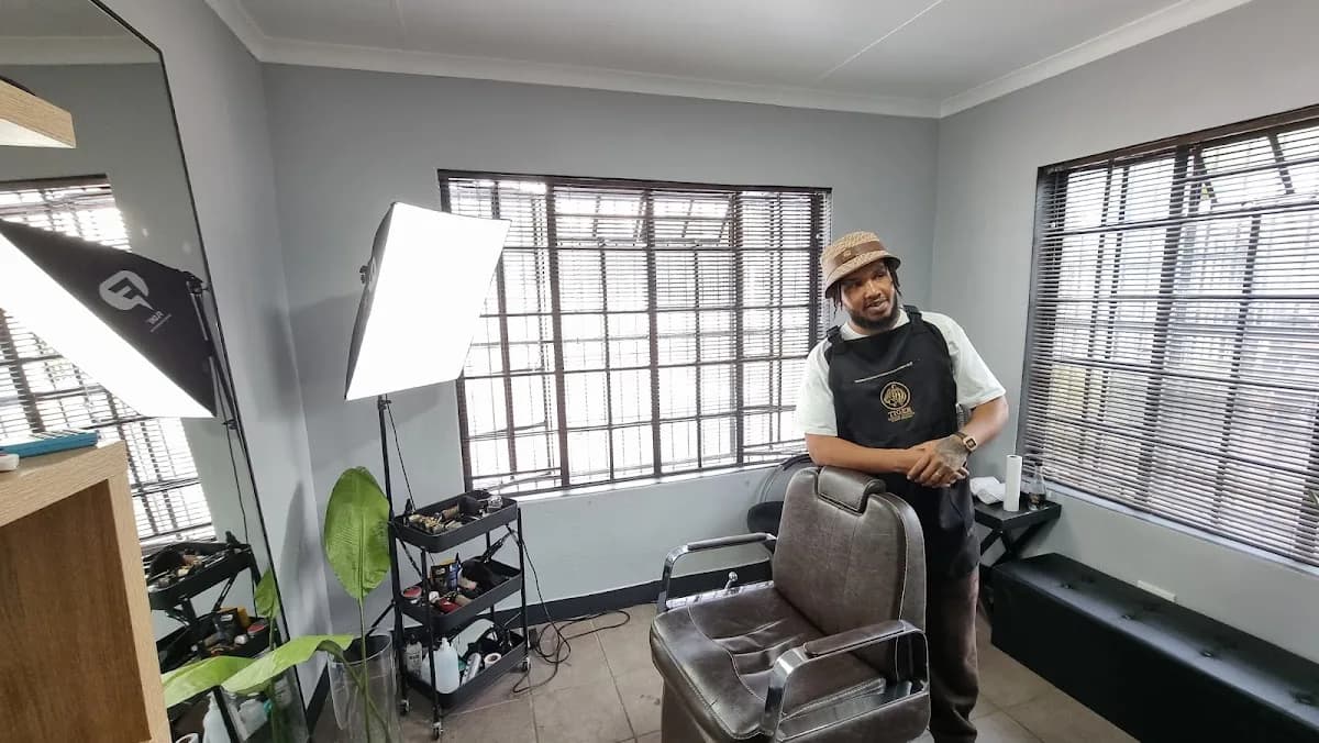 Tiger Barber in Lynnwood