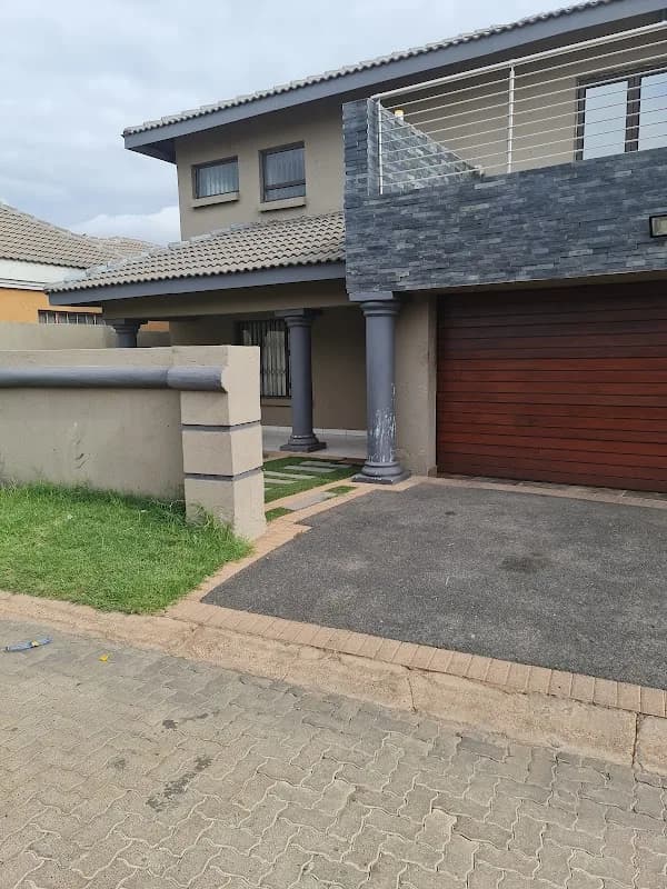 Diakemo (Pty) Ltd in Aerorand