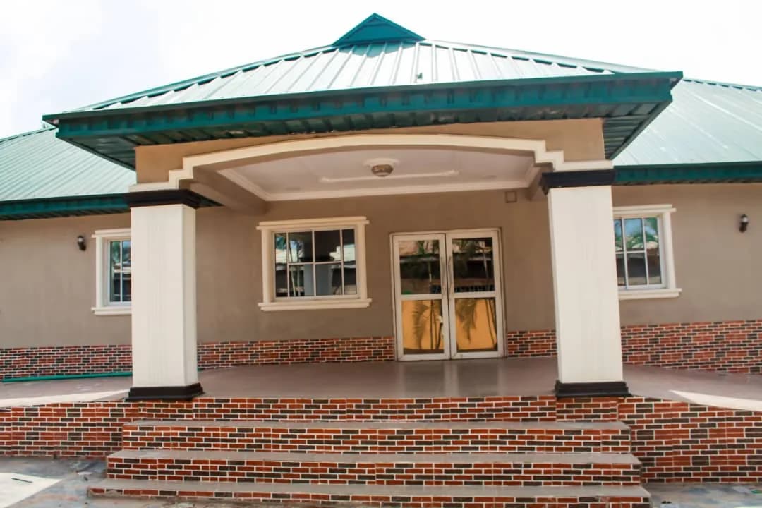 RJ ADVANCED MEDICAL CARE HOSPITAL in Abule Egba