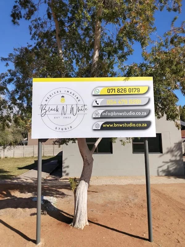 BLACK N WHITE STUDIO in Upington CBD