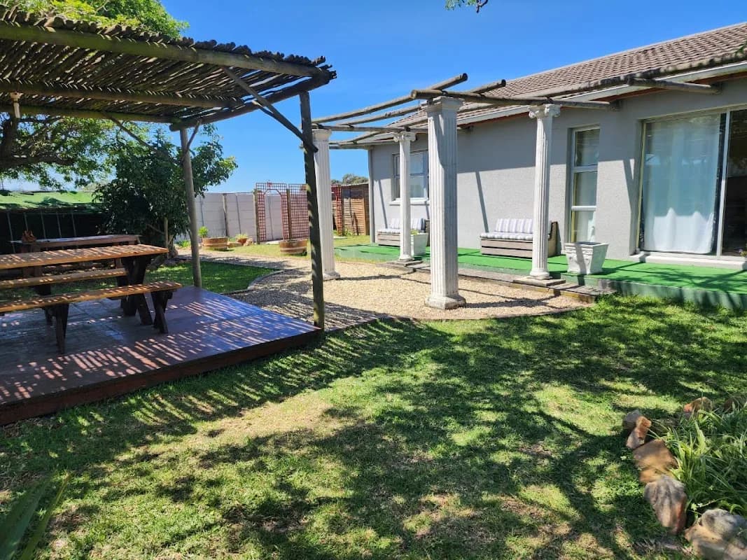 Pelican Accommodation Ottery in Gugulethu