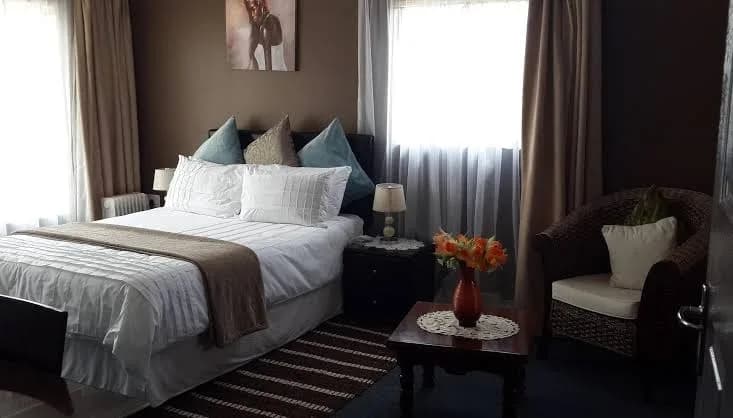 Fine Homes Guest House in Southernwood
