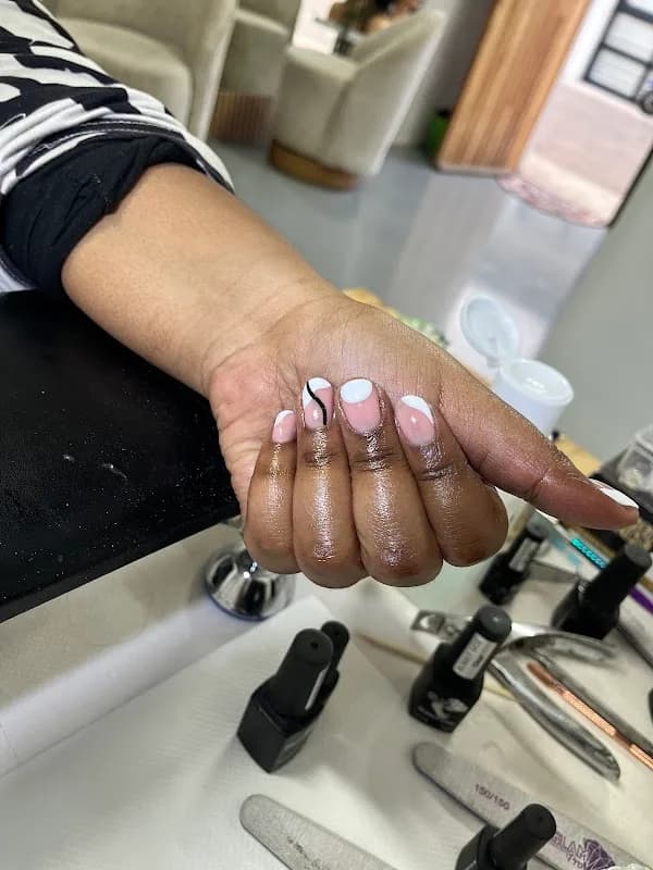 Nails By Thobile in Silverton