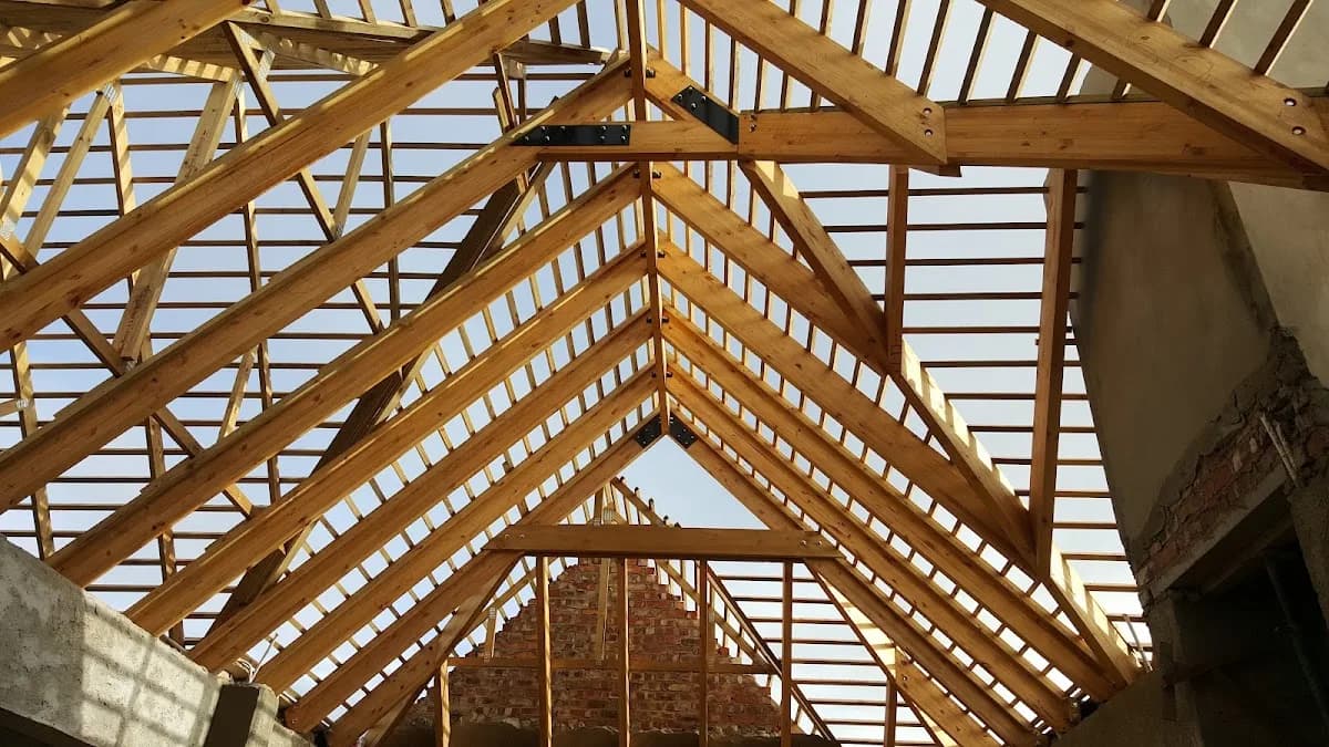 Teniqua Roofing in George South