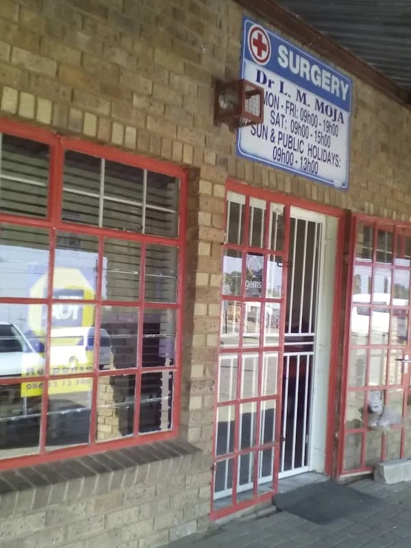 Dr. L.M. Moja in Mamelodi