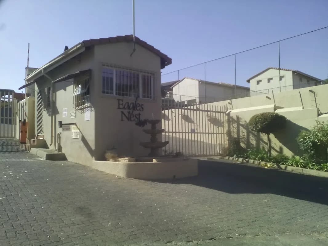 Eagles Nest in Primrose