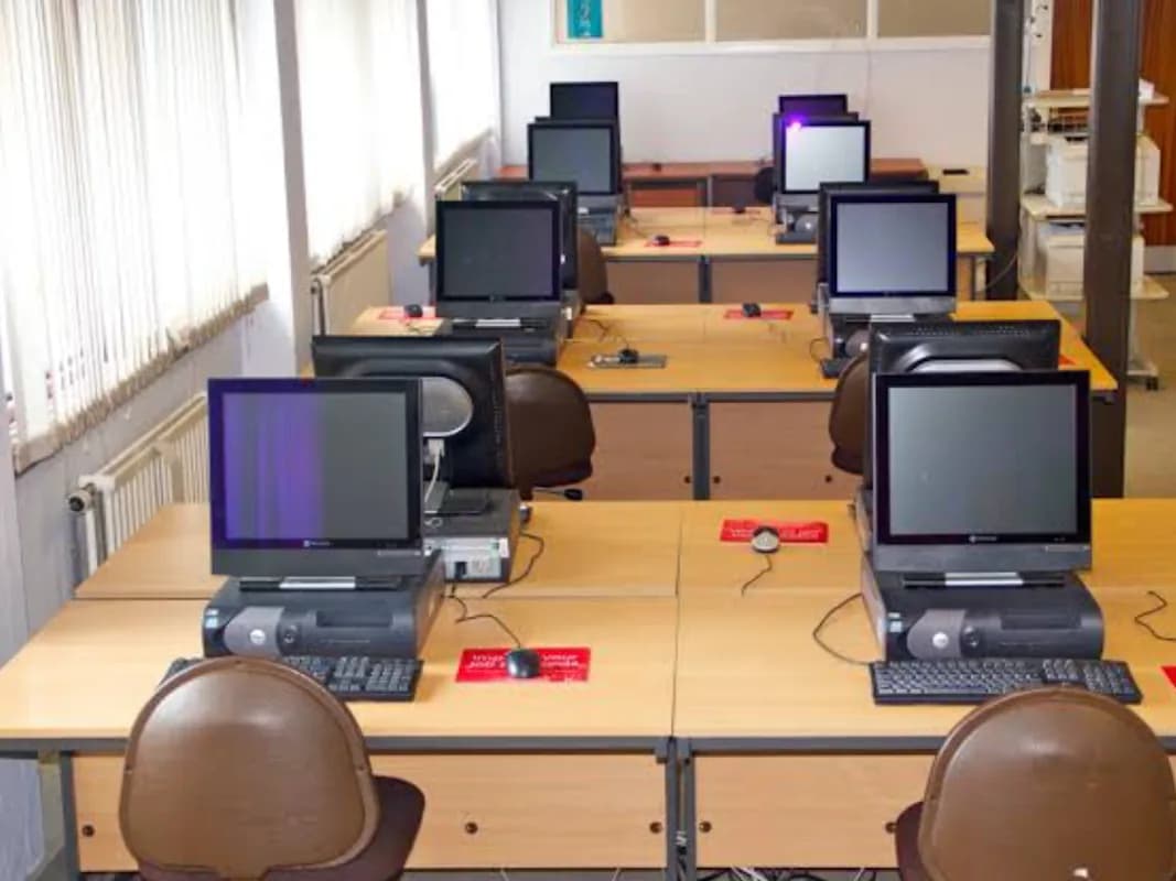 OLATECH MOBILE PC in Alimosho
