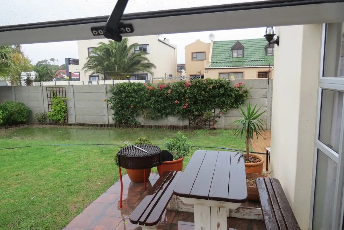 Bay Breeze Accommodation in Gordon's Bay