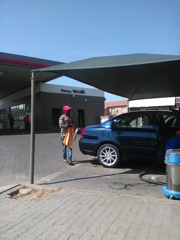 TotalEnergies Devon Valley Service Station in Weltevreden Park