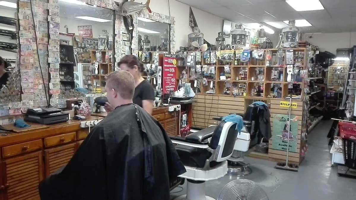 Alan's Barber Shop in Faerie Glen