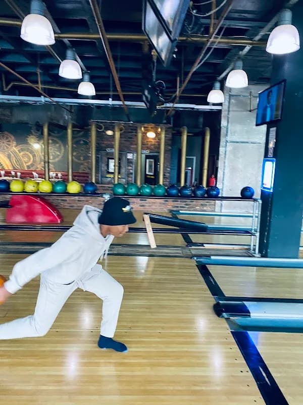 Tenpin on Grimm @ Savannah Mall in Flora Park
