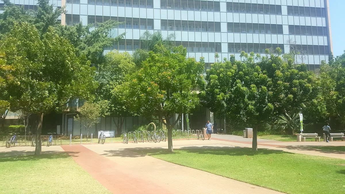 Faculty of Natural and Agricultural Sciences in Brooklyn