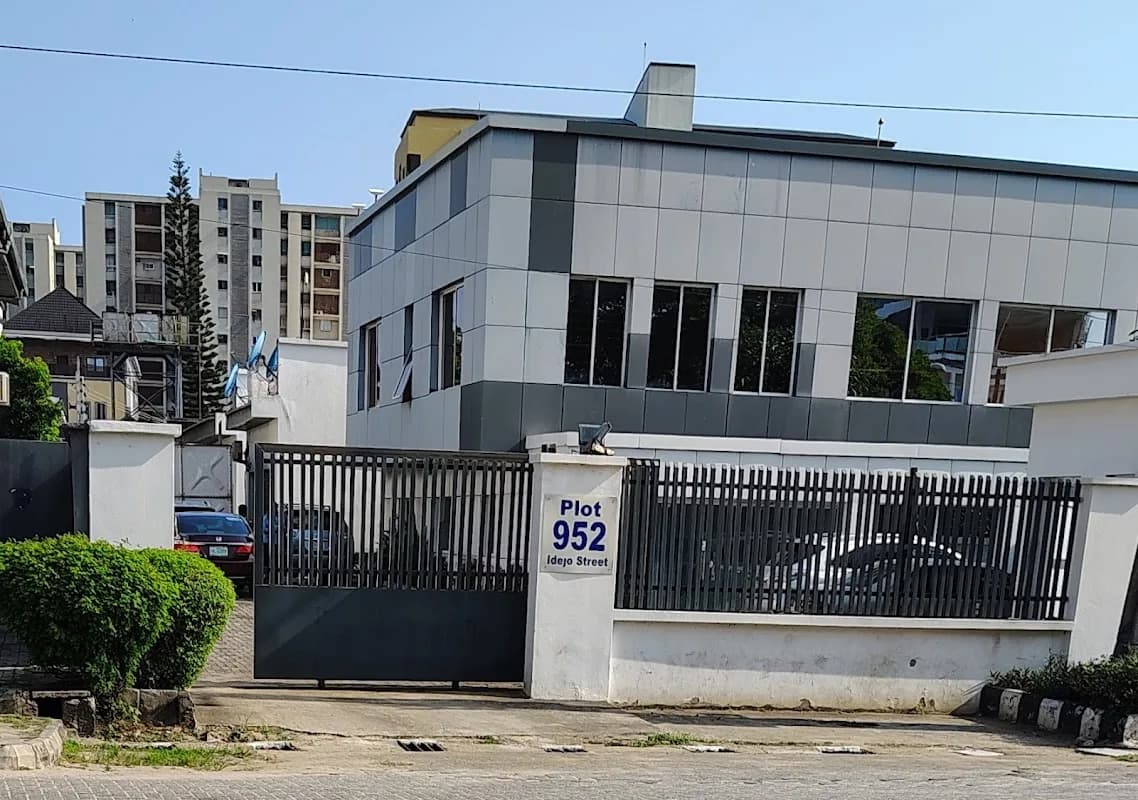 Mintyn in Ajegunle