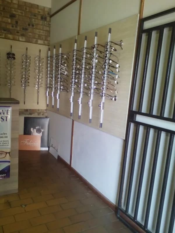 TSS Magakwe Optometrist in Diepkloof