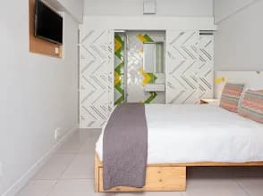 Mojo Hotel in Green Point