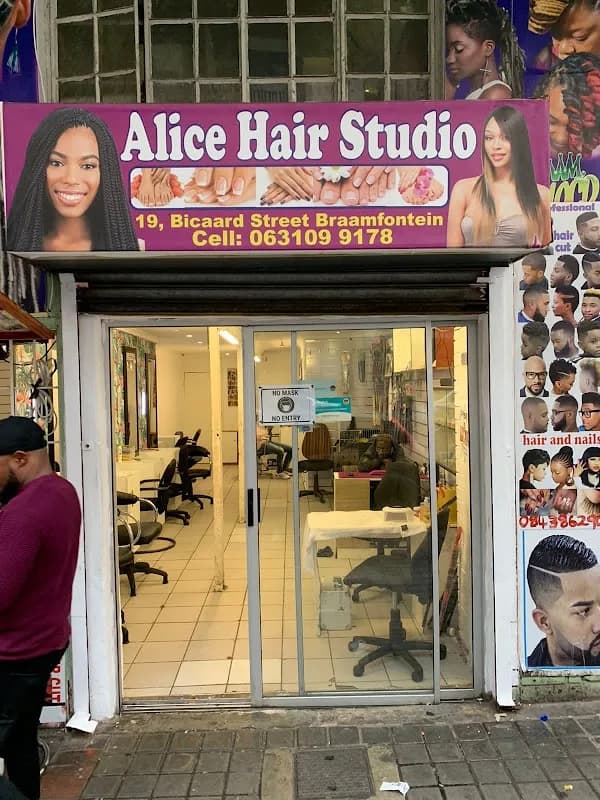 W4Nails in Braamfontein