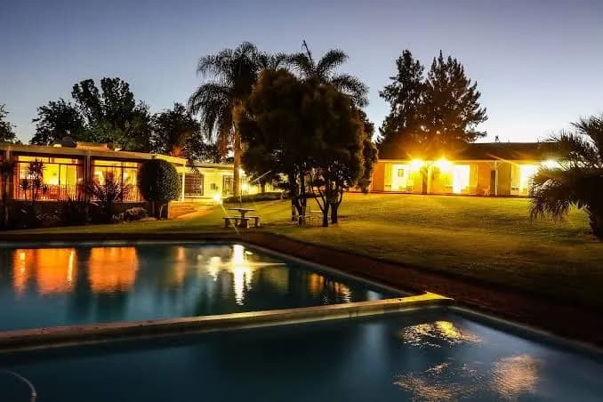 Newcastle Country Lodge in Madadeni