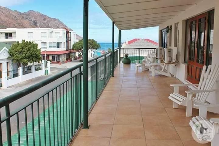 Le Bay Lodge in Gordon's Bay
