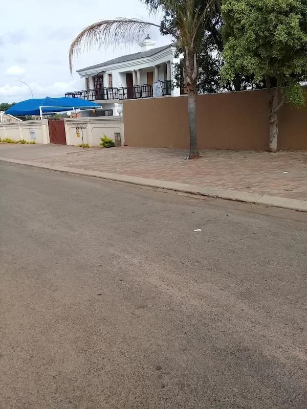 Vuwa Lodge in Flora Park