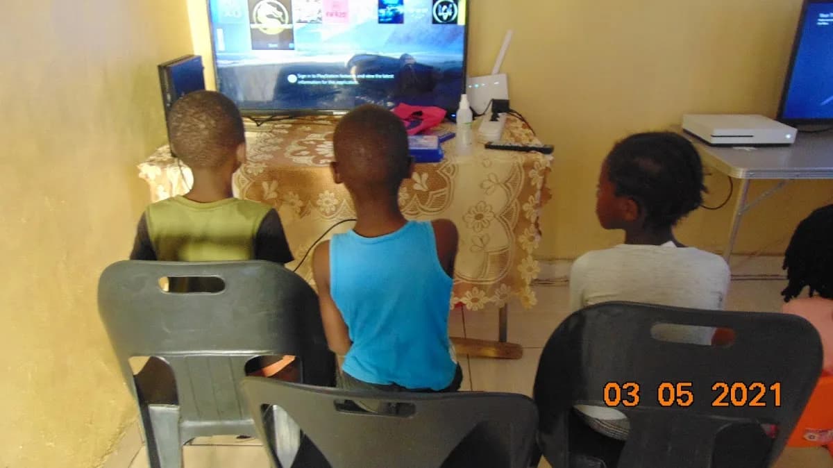 Venomous Gaming Cafe in Ncambedlana
