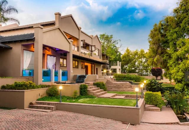 inn on mars guest house in Waterkloof