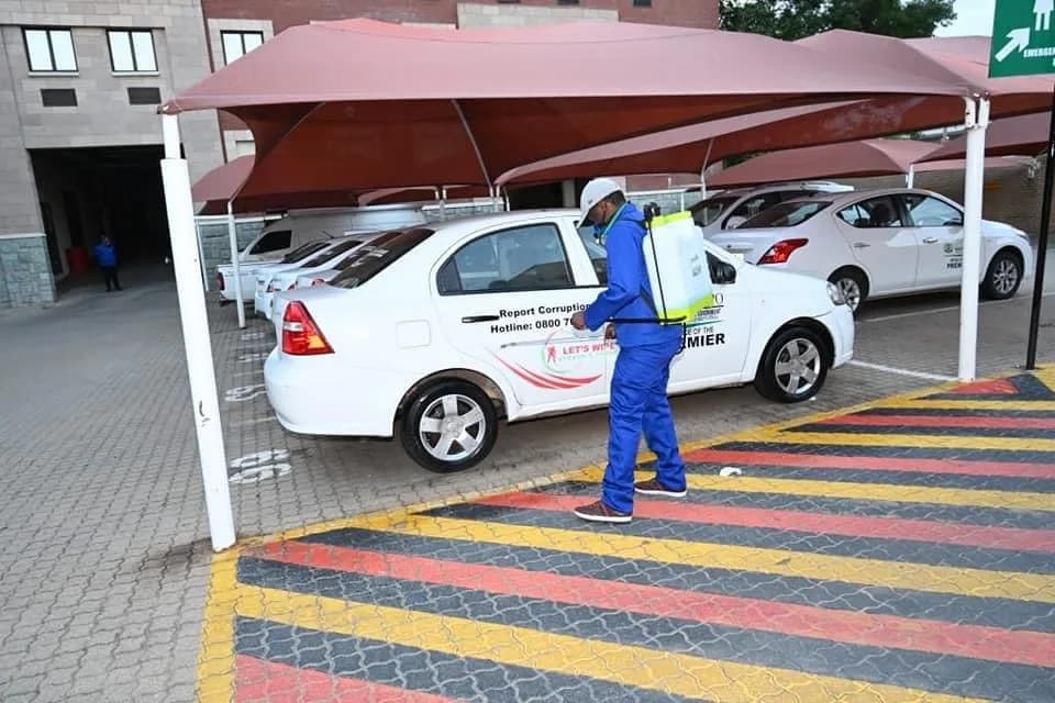 Dirty Clinic Pty Ltd in Bendor