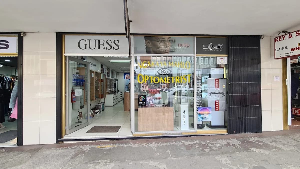 Shabbier Motala Optometrist in Flora Park