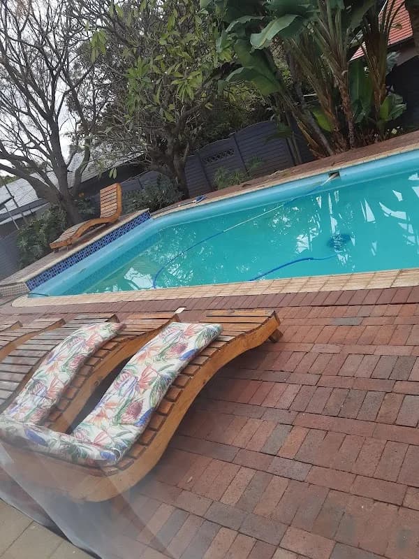 Living Leaves Day Spa in Flora Park