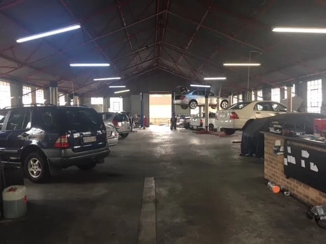 Auto Service Centre in Edenvale