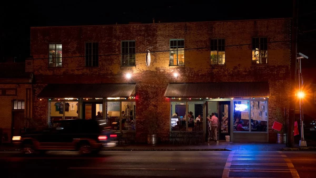 Sound Real Estate Athens in Downtown / Five Points