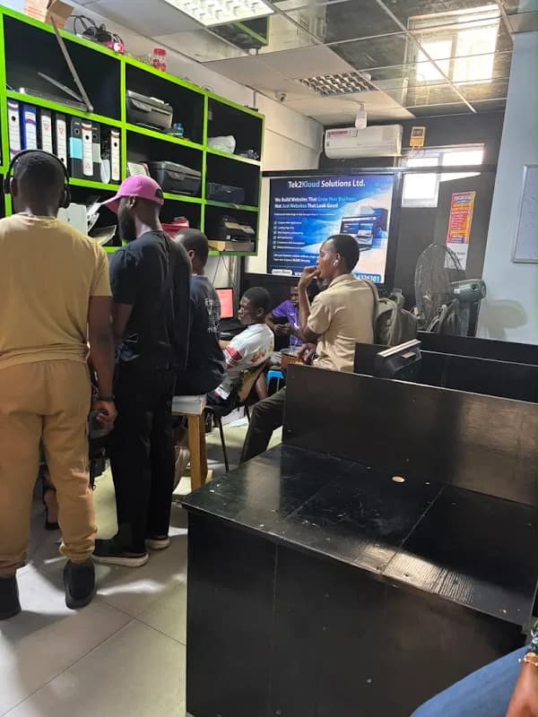 TRV Printing Shop & Cyber Cafe - Oniru, Lekki/VI in Victoria Island