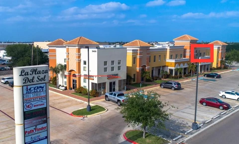 De La Garza Realty Group, LLC in McAllen / Laredo Border