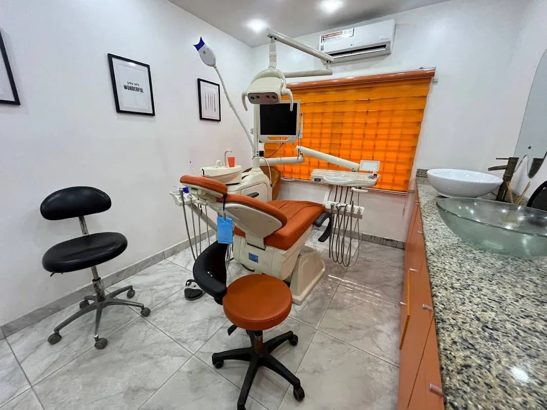 Dulce 247 Dental Clinic I Dental Clinic in Victoria Island I Dental Clinic in Lagos in Ajegunle