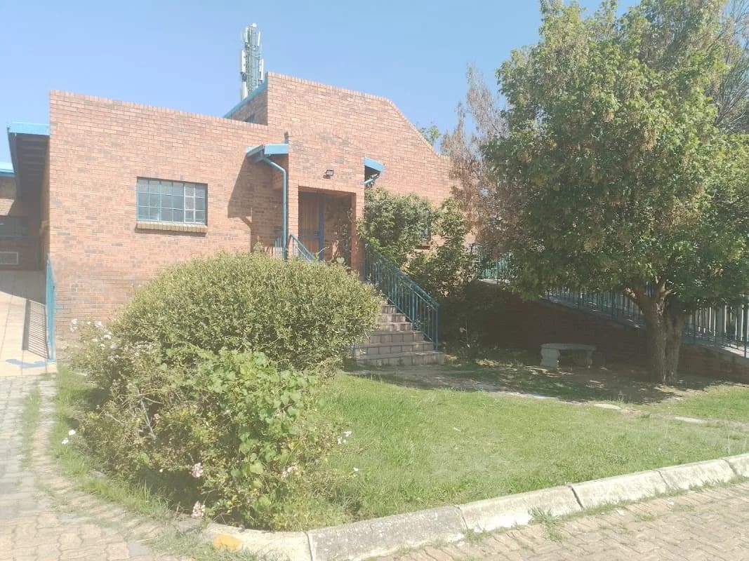 Sinqobile Clinic in Meadowlands