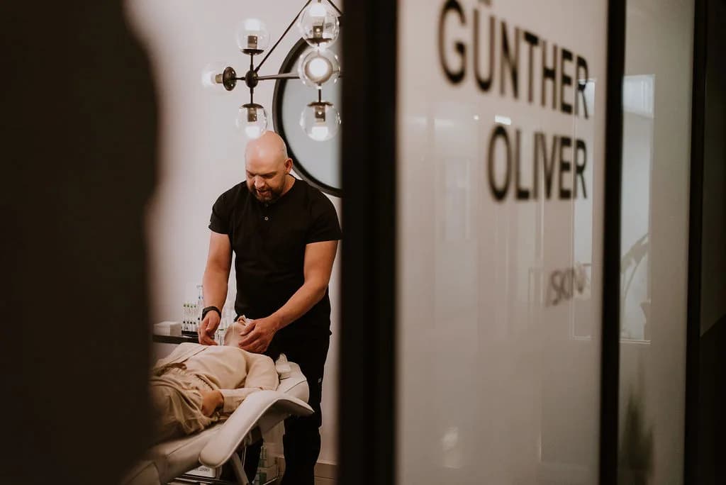 Günther Oliver /Skin Suite in Green Point