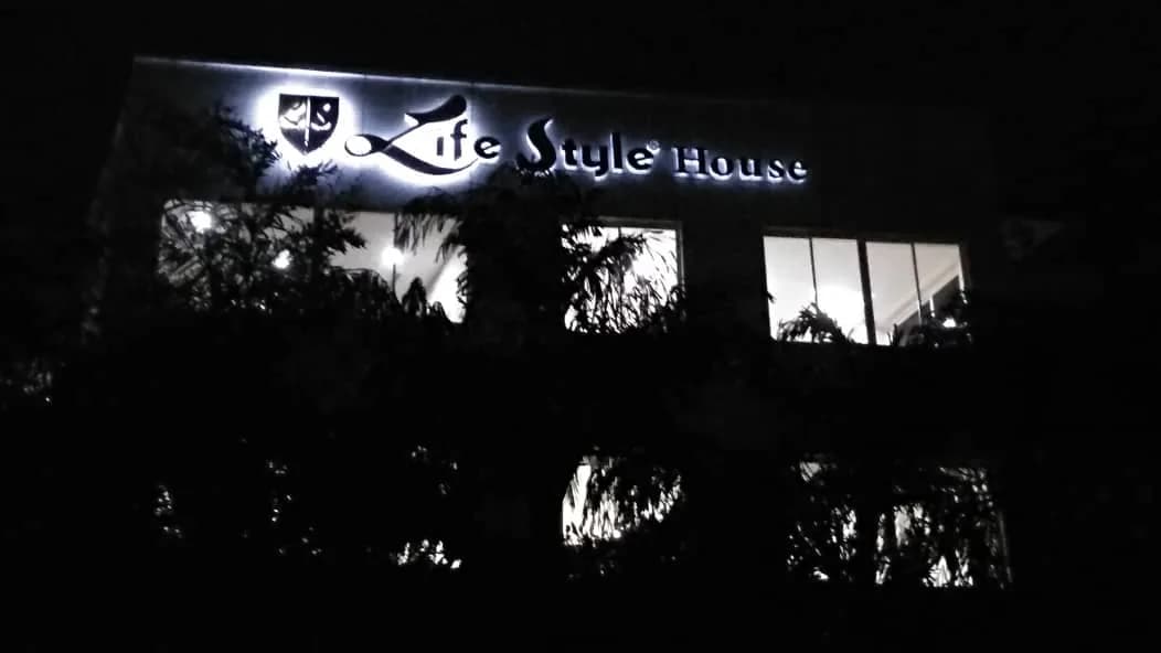 Lifestyle Dry Cleaners in Dakibiyu