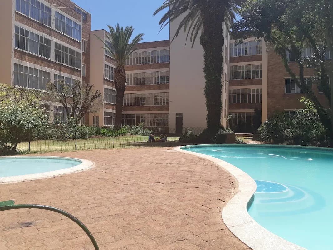San Francisco Apartments - Parktown. in Parktown