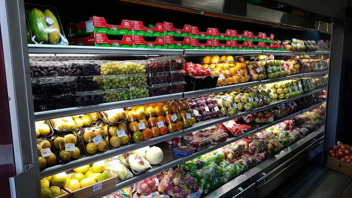 Sunflower Fruit and Vegetable Market in Florida