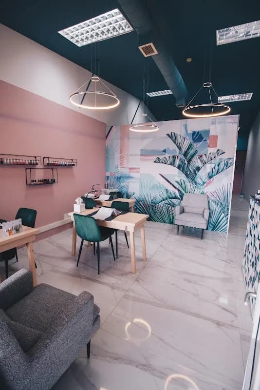 Mani & Chill in Somerset West CBD