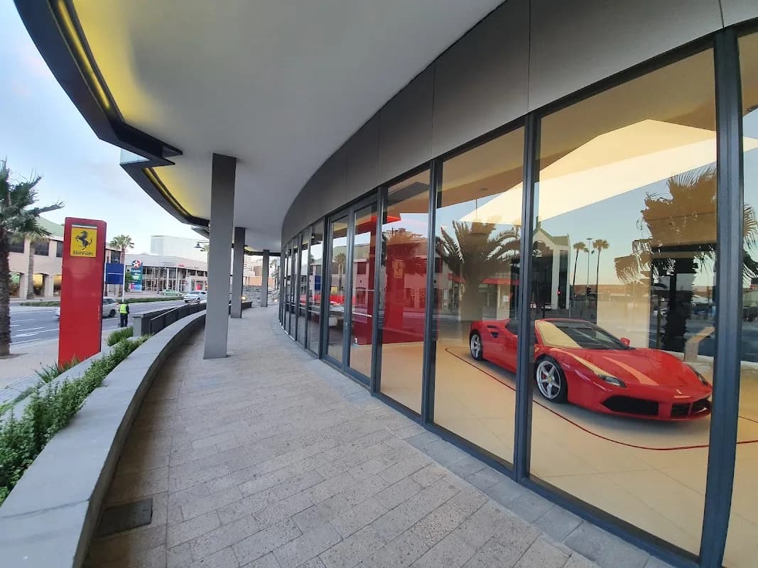 Ferrari Scuderia Cape Town in De Waterkant