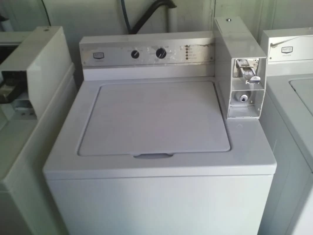 Lavish Laundry in Pimville