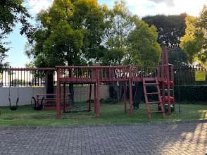 Mont Pelaan Country Villas in Newcastle CBD