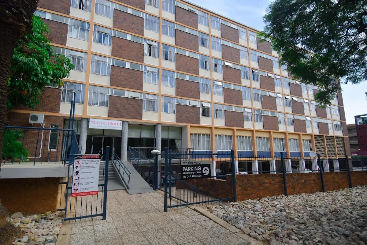 Maxim Hotel in The Moot