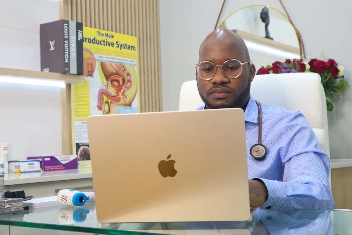 Dr Mosa Mmotla in Braamfontein