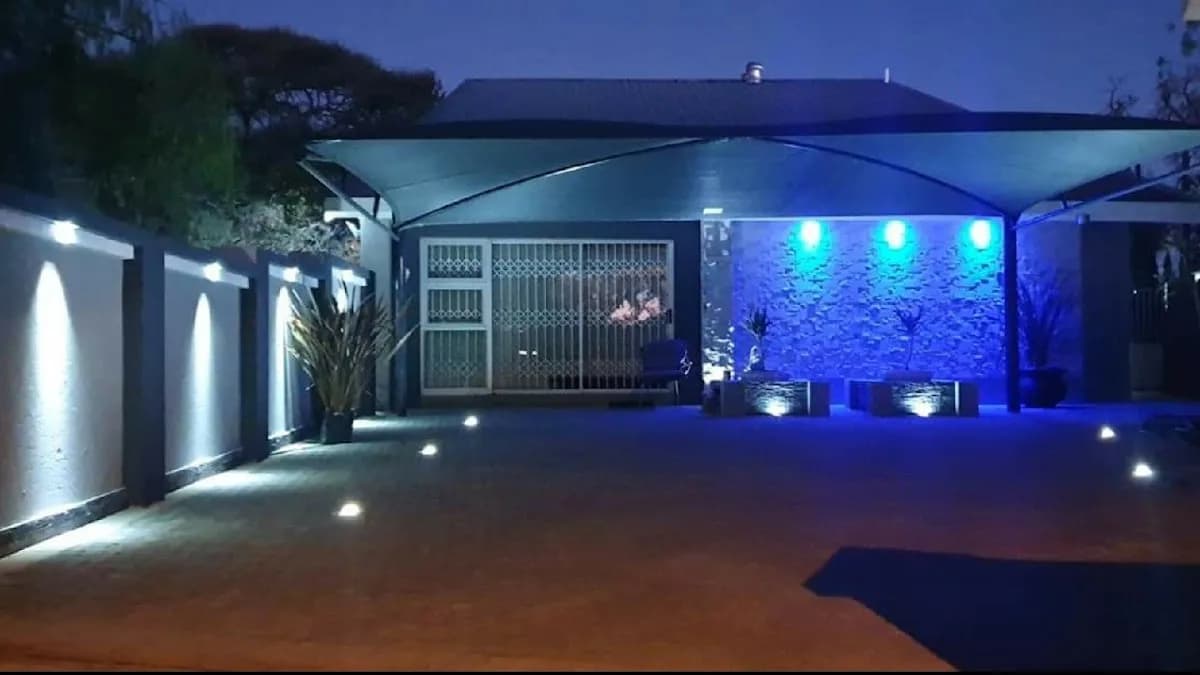 Faan's Sapphire Guest Accommodation in Monument Heights