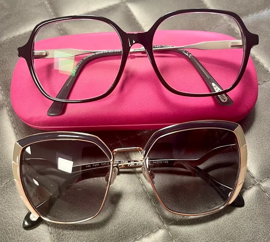 Menlyn Eyecare Optometrists / Oogkundiges @ Ash Medical Centre (Karen Marais) in Brooklyn