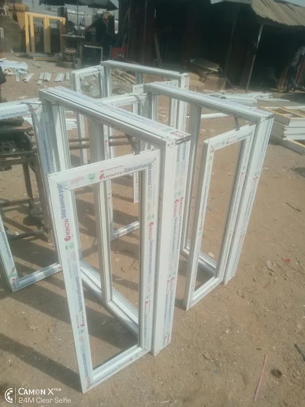 Rich Aluminium & Glass Works in Mabushi
